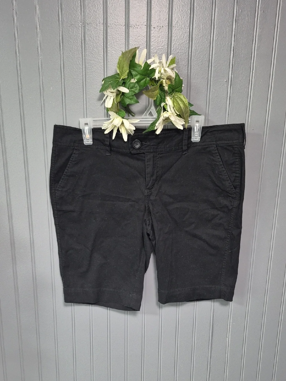 Arizona Jean Co. Bermuda Shorts - Picture 4 of 10